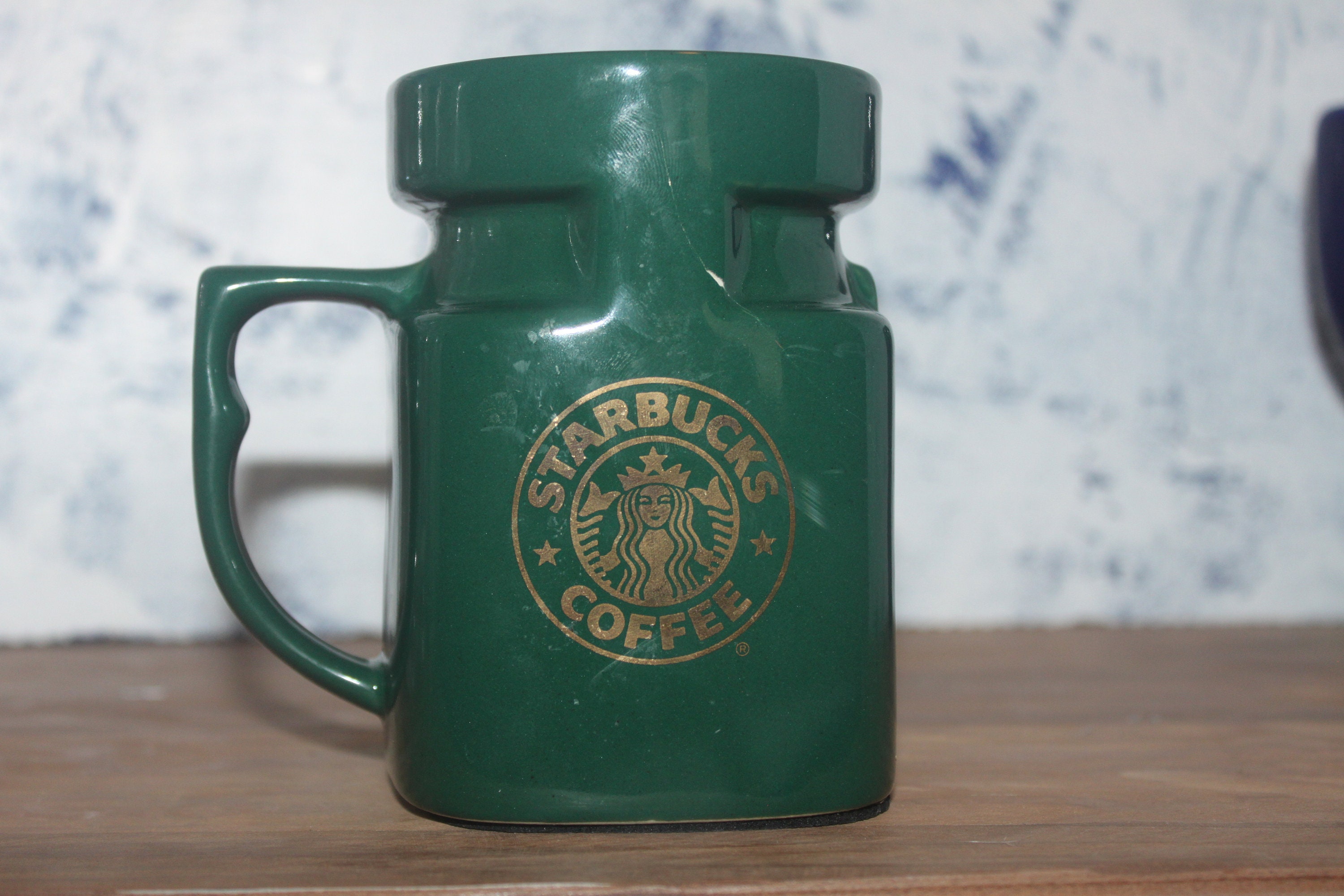 everyone logo mug GREEN マグカップ Starbucks Green With Gold Logo Mug - Etsy