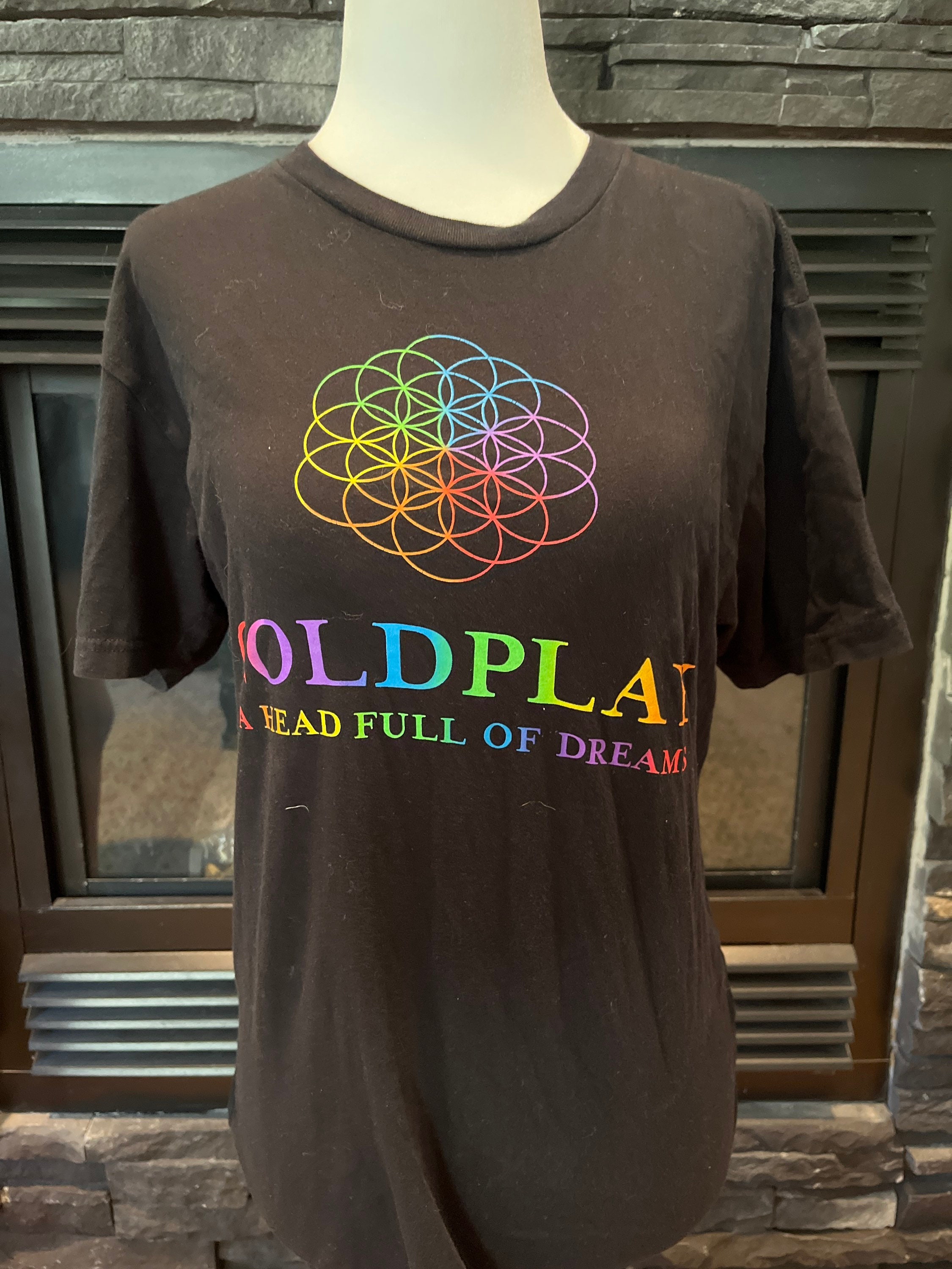 Coldplay t shirt head full of dreams hot sale