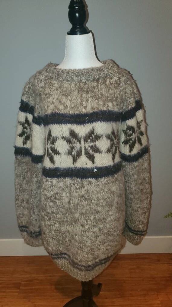 COWICHAN style sweater.