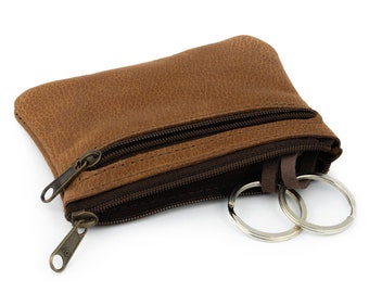 Leather key case with 2 key rings and extra pocket