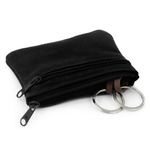 Leather key case with 2 key rings and extra pocket