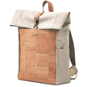 Simaru Handgefertigter Kork-Rucksack Made in EU Vegan aus Kork Robust  Wasserabweisend Eicht  Bequem