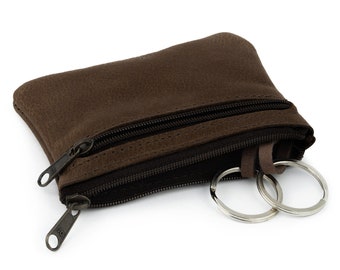 Leather key case with 2 key rings and extra pocket