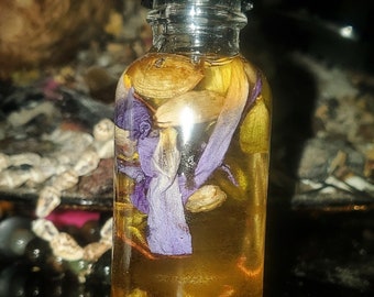 Aceite de feromonas: el aceite hipnótico y fascinante más potente para atraer al sexo opuesto. Activa la liberación de feromonas naturales.