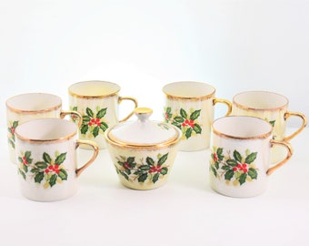 Christmas Holly Luster Glaze Set of 6 Coffee/Chocolate Mugs & Covered Sugar Bowl, Gold Trim, Thin Porcelain, Japan, 1950s