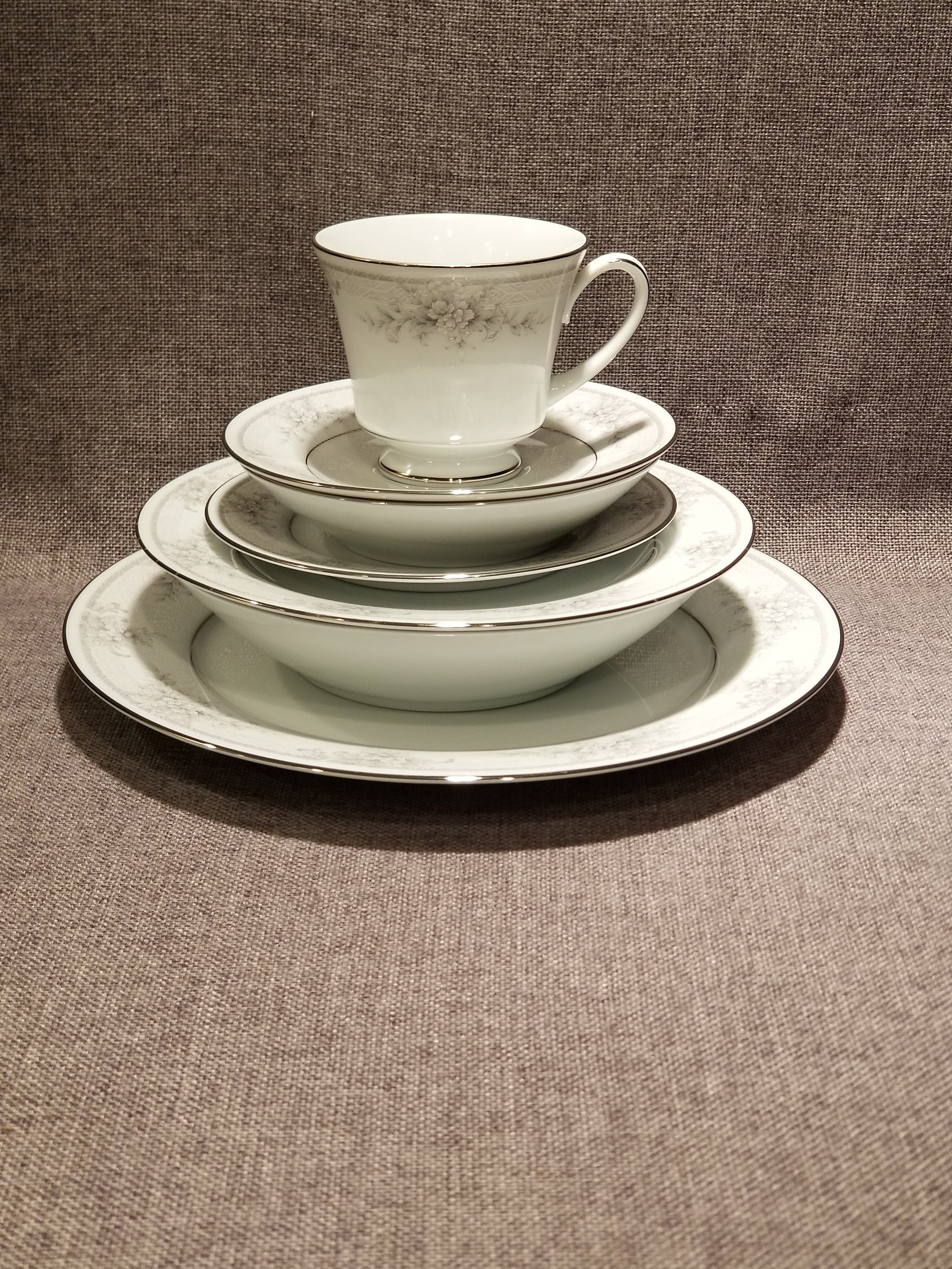 Legendary Sweet Leilani 3482 by Noritake 7 Piece Place Setting - Etsy