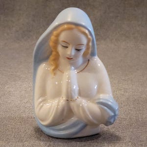 Mother Mary, Madonna in prayer, praying hands porcelain figure planter, figurine, bust w/ gilding detail and crackle, crazing - PLEASE READ