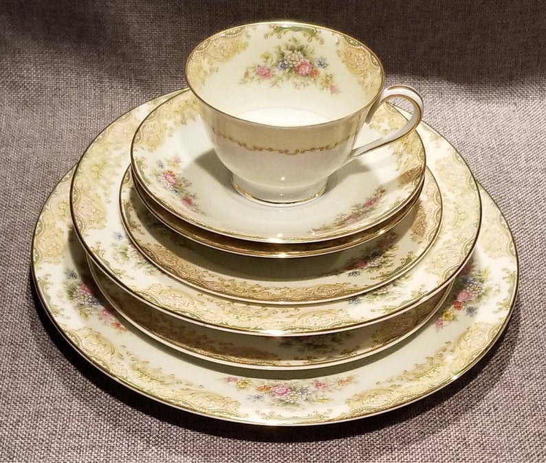 Vintage Noritake Mystery Pattern 177 7 Piece Place Setting Etsy
