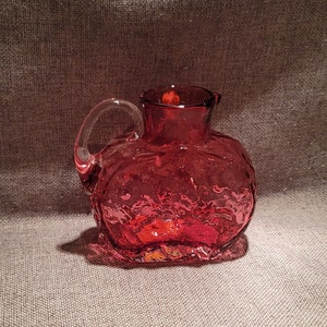 Pilgrim Glass Cranberry Textured Rocky Nugget Jug Vase- 6 1/2&quot; Tall - With Hang Tag annd original sticker