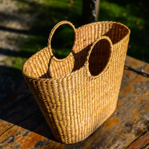 The Woven Maxi Bag handmade woven water hyacinth large basket/top handle beach/market/storage by Woven Vietnam on Etsy image 3