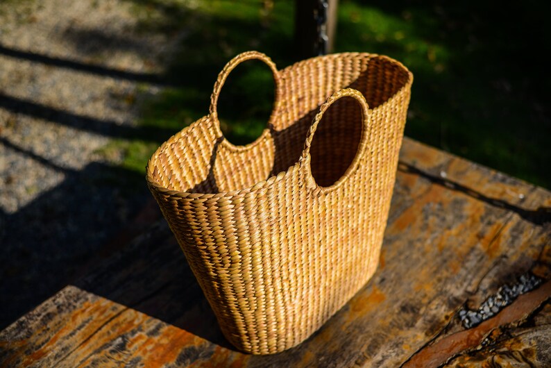 The Woven Maxi Bag handmade woven water hyacinth large basket/top handle beach/market/storage by Woven Vietnam on Etsy image 3