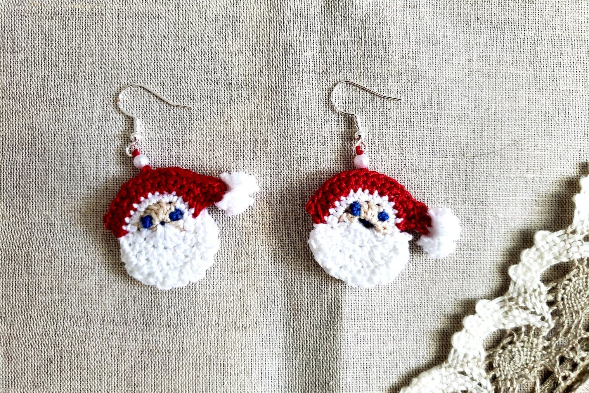 Set Da 3 Paia Di Orecchini Pendenti A Tema Natalizio: Babbo Natale, Calza, Bastone, Alce, Fiocco Di Neve - Lega Leggera, Regalo Festivo Per Donna