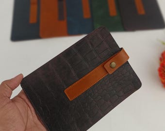 Kindle Paperwhite Case Personalized Leather Kindle Cover 6.8" Kindle 6" 10th 11th 12th Generation Case E reader Case Leather kindle sleeve
