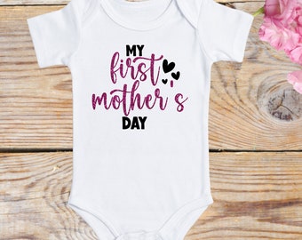 Mi primer mono del día de la madre, primer día de la madre del bebé, camisas del día de la madre, primer regalo del día de la madre para mamá, mamá y yo