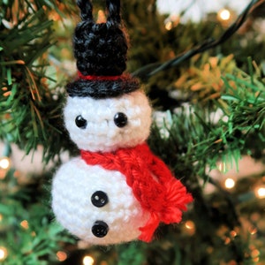 Einfacher Schneemann Häkelanleitung