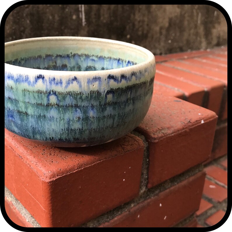 Ceramic Sitting Planter 5 in pot
