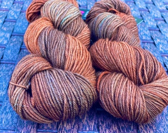 DK yarn 100% Superwash Polworth wool. 100g - 225 metres. Hand dyed.  Nutmeg