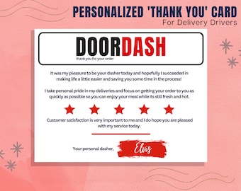 Puede incluir: Una tarjeta de agradecimiento rosa y blanca para los repartidores de DoorDash. La tarjeta presenta una calificación de cinco estrellas y el texto: "Fue un placer ser tu repartidor hoy y espero haber logrado hacerte la vida un poco más fácil y ahorrarte algo de tiempo en el proceso. Me enorgullezco de mis entregas y me concentro en llevarte tu pedido lo más rápido posible para que puedas disfrutar de tu comida mientras aún está fresca y caliente. La satisfacción del cliente es muy importante para mí y espero que estés satisfecho con mi servicio hoy. Tu repartidor personal, Elvis."