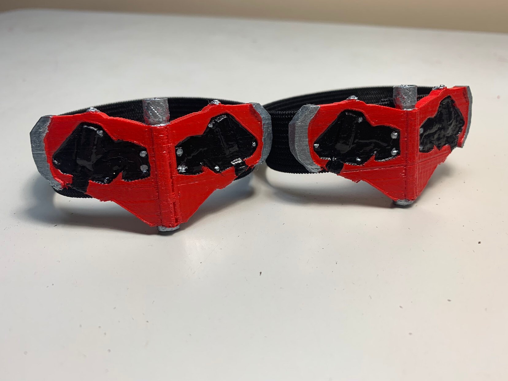 Marvel's Spider-Man PS4 Web Shooters (Magnets included) .