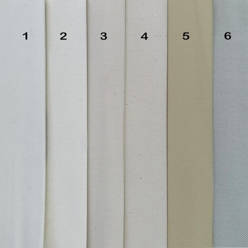 Puede incluir: Seis muestras de tela en diferentes tonos de blanco y beige. Las muestras est&aacute;n numeradas del 1 al 6.