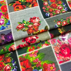 クロスステッチのバラの花の生地、パッチワークプリントの室内装飾生地、クロスステッチデザインの生地、ピンクのバラの生地、バラの生地、1ヤードあたり