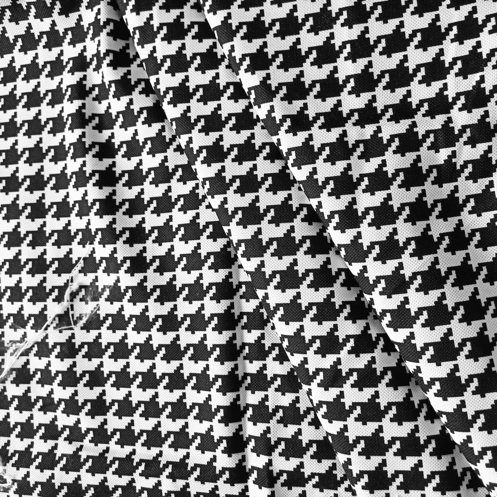 Black and White Houndstooth by the Yard Fabric for Upholstery - Etsy
