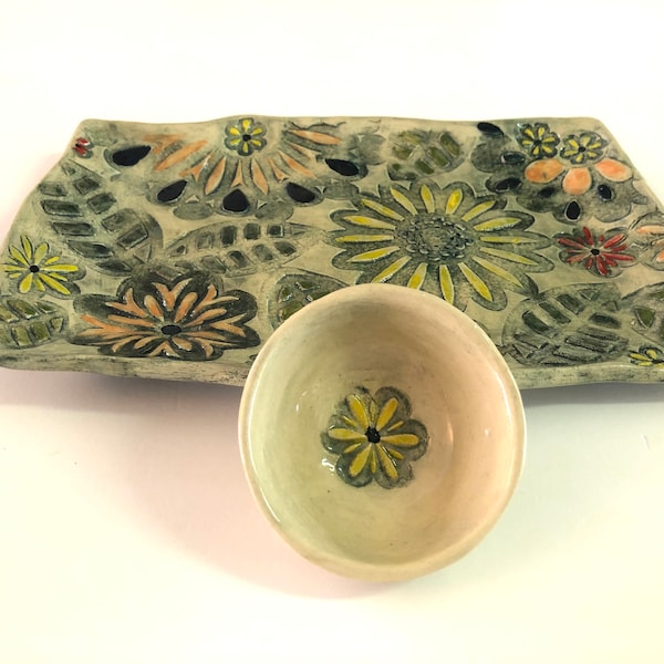 Bandeja de cerámica para servir con tazón pequeño, vajilla de cerámica, platos para servir flores hechos a mano, regalo de cerámica navideña de Israel.