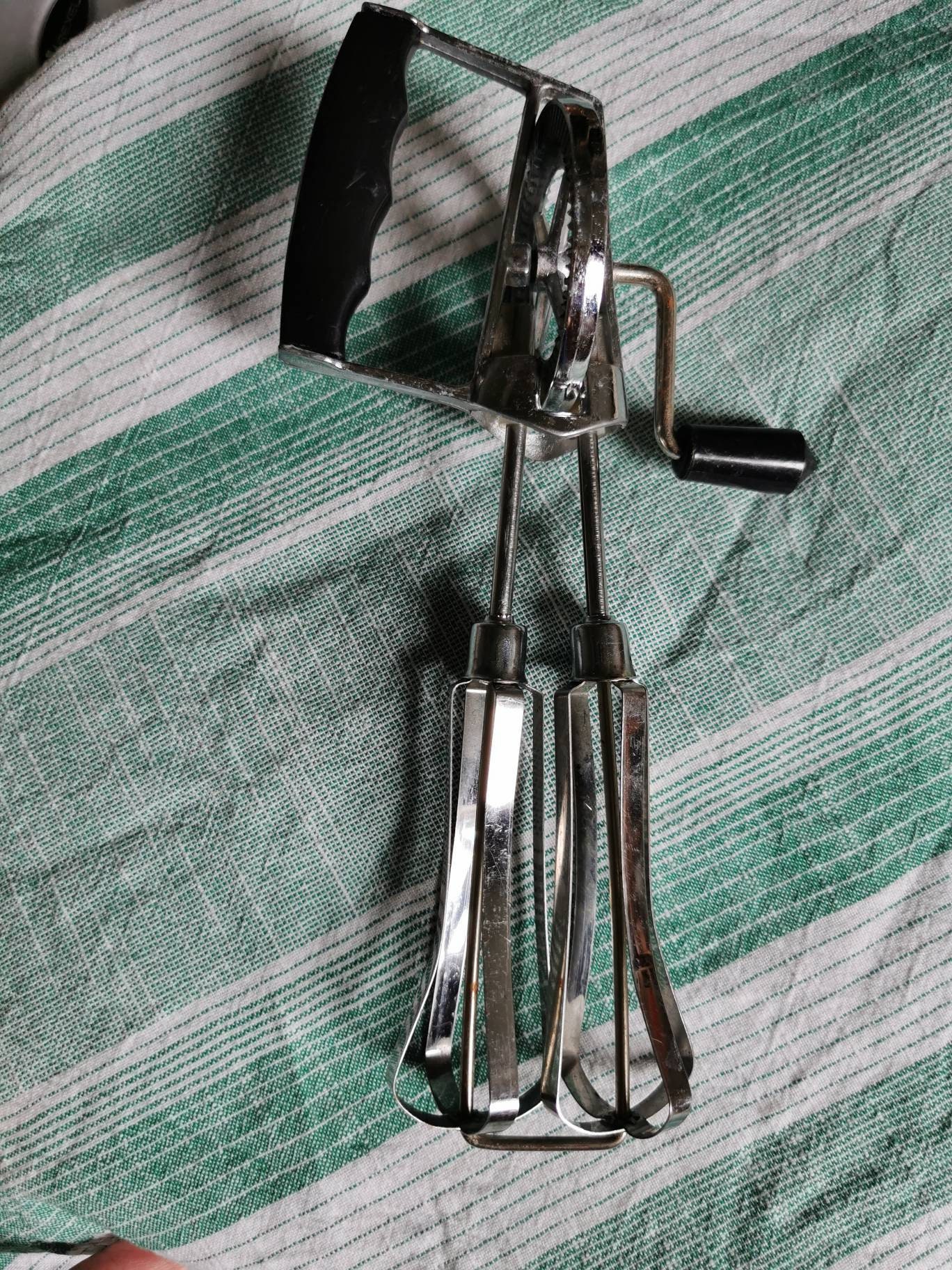Retro hand whisk. Rotary whisk. Egg beater. 1980s Etsy