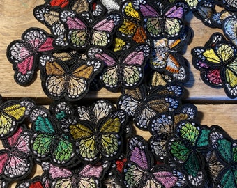 Schmetterling bestickt Aufnäher Applikation Bügelbild Patches Flicken Stickerei Aufbügler Stoffflicken / Patches / Nähflicken /Stickbild