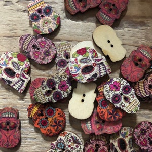 Buttons "Skull" button / colorful mix / wooden buttons / sewing / knitting