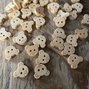 Buttons bear head natural wooden button untreated / sustainable buttons