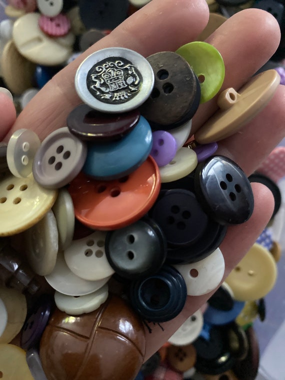 Collezione di bottoni vintage da cucire in stile retrò -  Italia