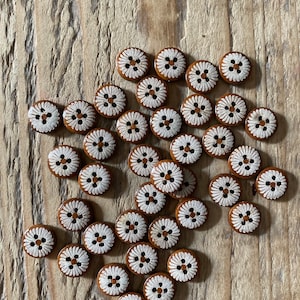 Natural buttons 12 mm / sustainable / environmentally friendly material / button to sew on / button in brown
