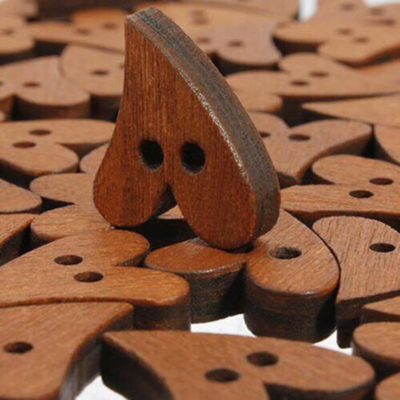 10 Pieces Heart Shape Button Buttons made of wood