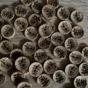 Natural coconut button leaf branch coconut / button / natural button / vintage / button 12 mm / to sew on / wooden button