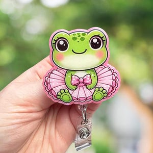 Frog in pink tutu retractable badge reel, frog badge holder, medical ID holder for nurse, frog gifts, frog lanyard, cute frog acrylic topper