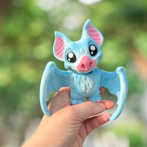 Blue bat articulated 3D printed figurine - cute bat - bat gift - bat decor - 3D printed articulated animal
