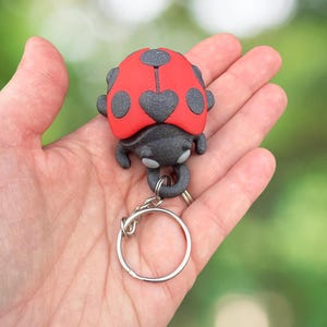 Ladybug keychain, 3D printed ladybug, ladybug gifts, cute animal keychain, gifts for her, love bug, red ladybug 3D printed keychain