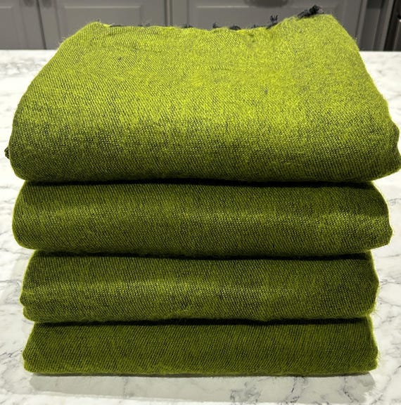 Grüne Yak Wolldecke / Oversized Schal/Überwürfe/Yoga Meditations Decke/Sofa Decke/Reiseüberwurf/Handmade in Nepal