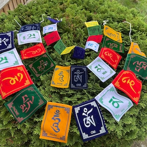 Tibetan Prayer Flags -  Om Mani Pad Me Hum Meditation Flags - Ideal for Gift -Made in Nepal