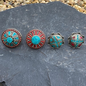 Boho Ring | Modering | Türkis und Koralle Ring | Nepalesischer Ring | Ethnischer Ring | Handgefertigt in Nepal | Ideal zum Verschenschen