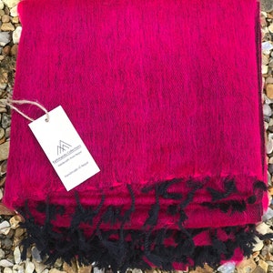 Yak Wool Blanket/ Magenta Colour/Handmade in Nepal/Oversized Warm /Handloomed Blanket/Soft and Warm/Ideal for Gift