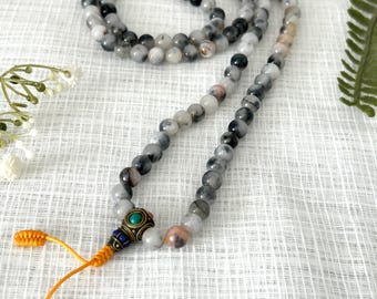 Collier Mala Zen En Perles De Bois Blanc Crème Et Symbole Yin Yang - Neuf Sans Emballage