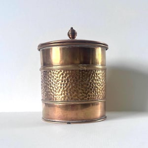 Vintage Hammered Brass Tobacco Humidor: Art Deco Tobacciana Jar