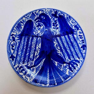 Vintage Spanish Talavera Bird Plate, Hand Painted Blue White Ceramic Charger, 27cm Wall Art, León Heraldic Pottery
