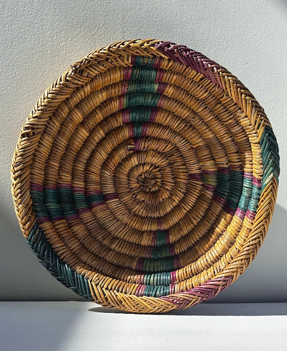 Vintage handgewebter Hopi-Korb, rustikaler Flechtkorb, Boho-Ethno-Dekor, Korb aus Naturfasern