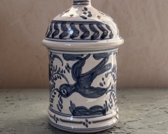 Vintage Majolica ceramic Folkart sugar shaker. Sugar pot.