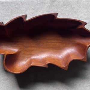 Handcarved Narra Wood Leaf Bowl: Rustic Wooden Handicraft