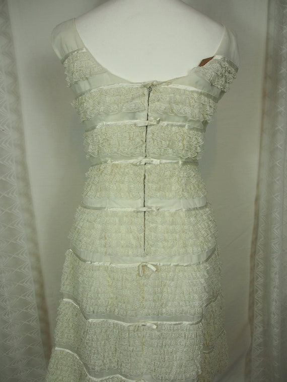 Amazing 1960s Harrods white lace mini dress - image 6