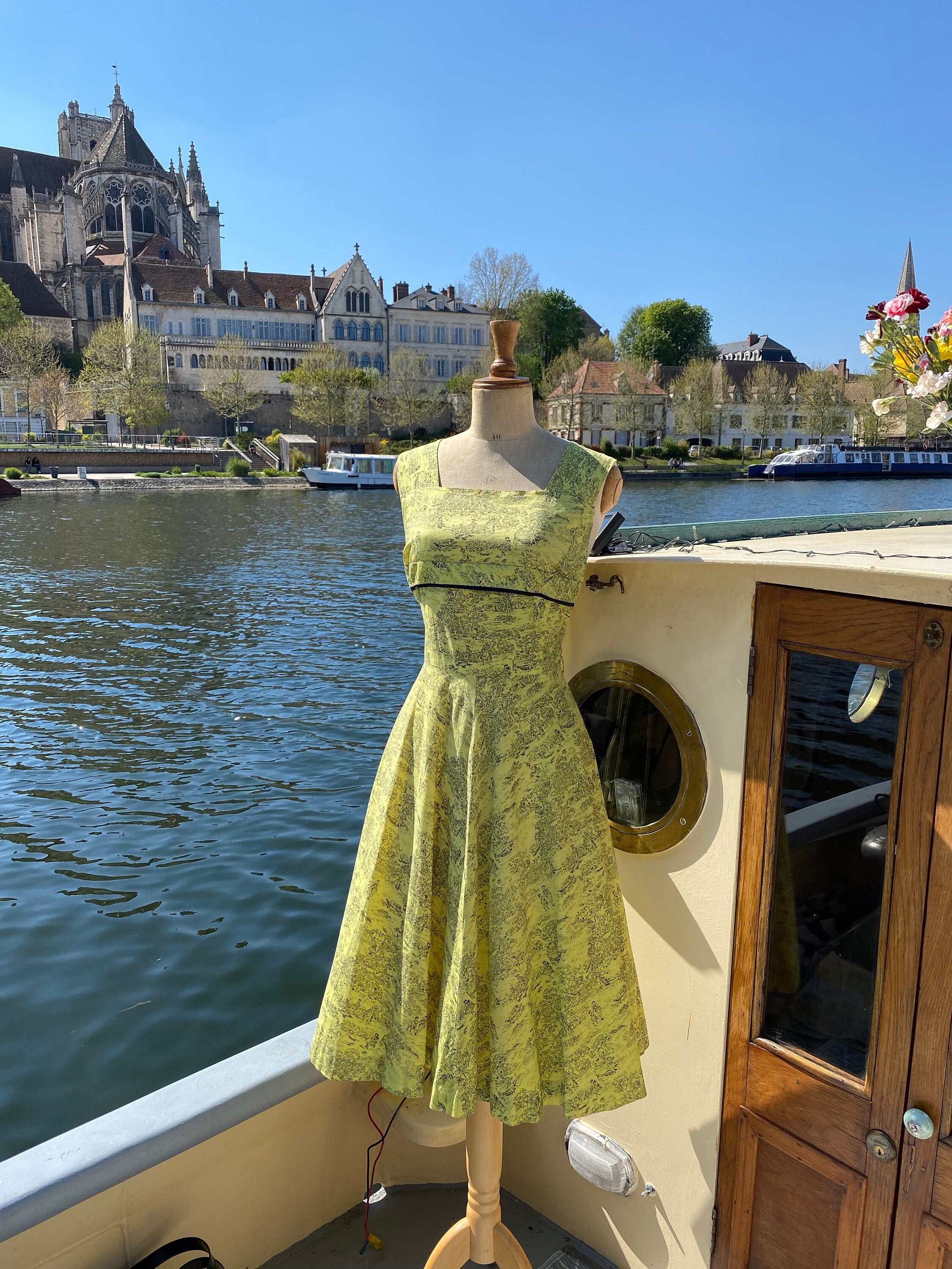 Lovely 1950s yellow toile jouy fit and flare dress!
